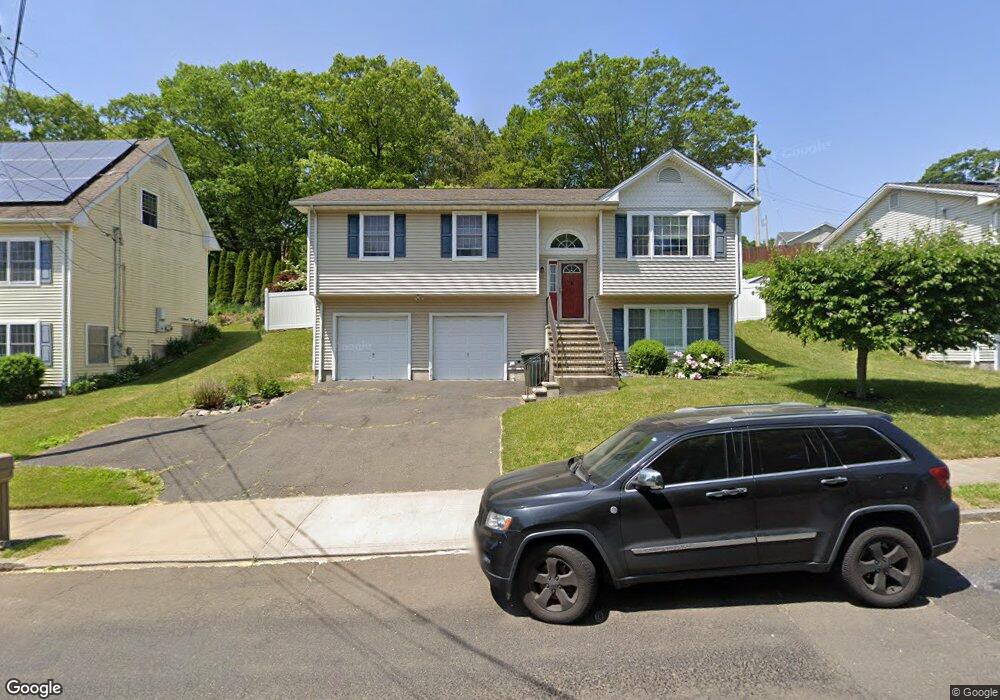 815 Seltsam Rd, Bridgeport, CT 06606 - photo 1