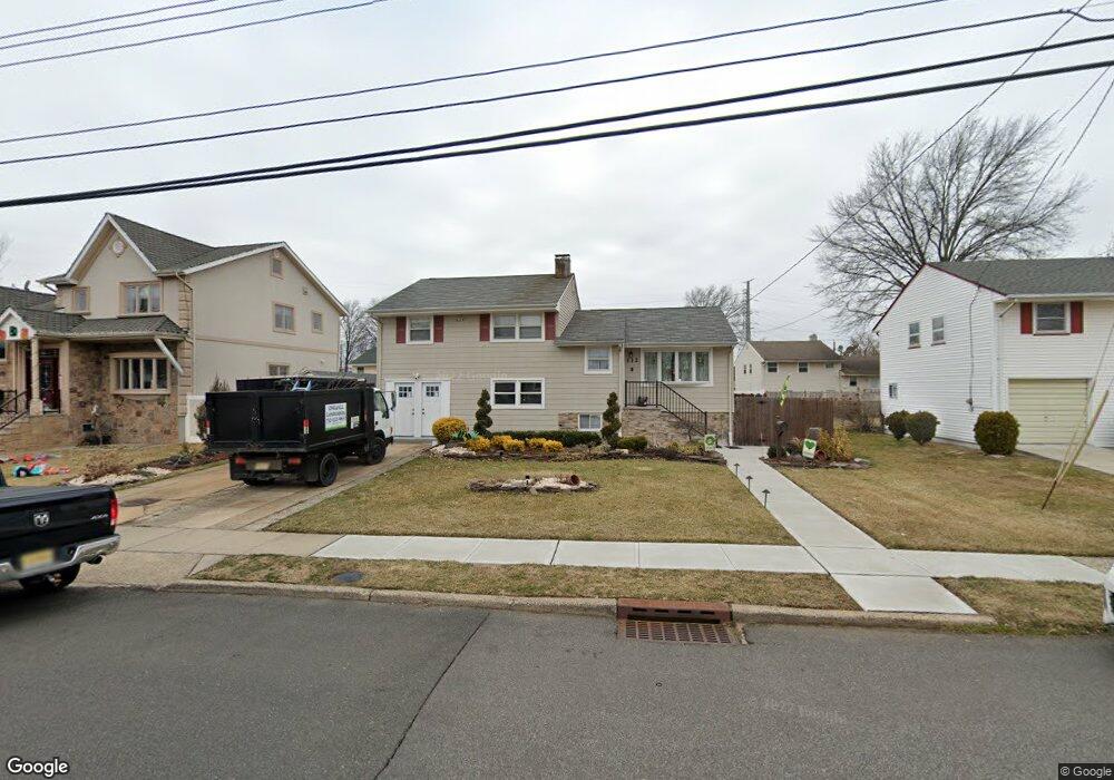 112 Burnham Dr, Fords, NJ 08863 - photo 1