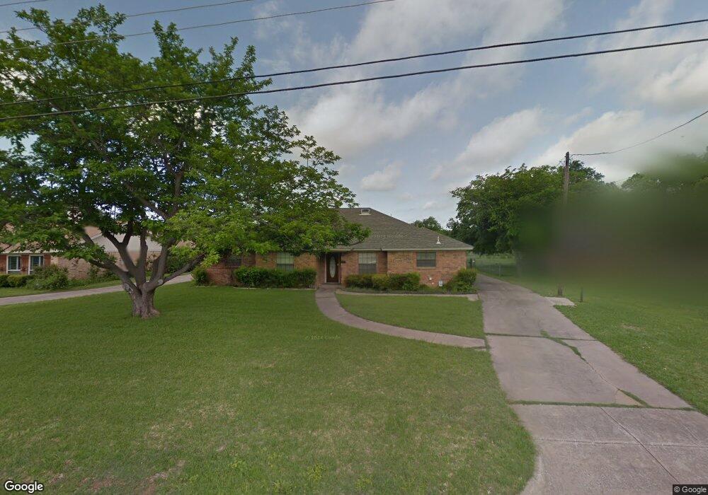 1321 Yates Dr, Hurst, TX 76053 - photo 1