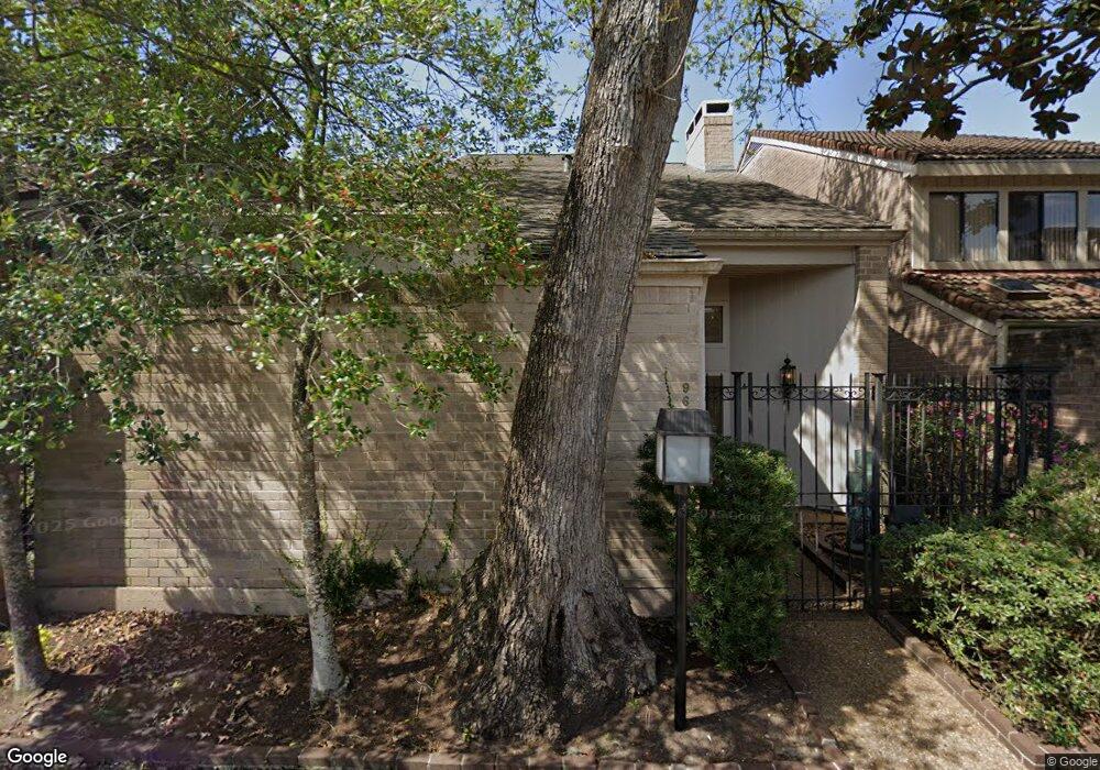 9654 Longmont Dr, Houston, TX 77063 - photo 1