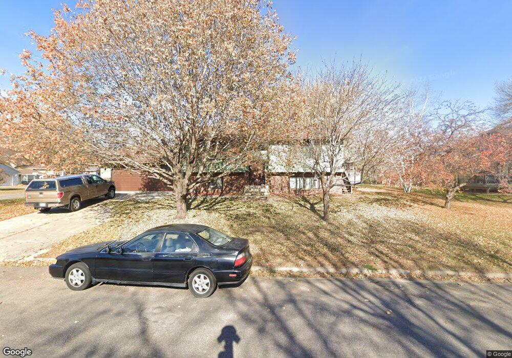 813 8th St N, Sauk Rapids, MN 56379 - photo 1