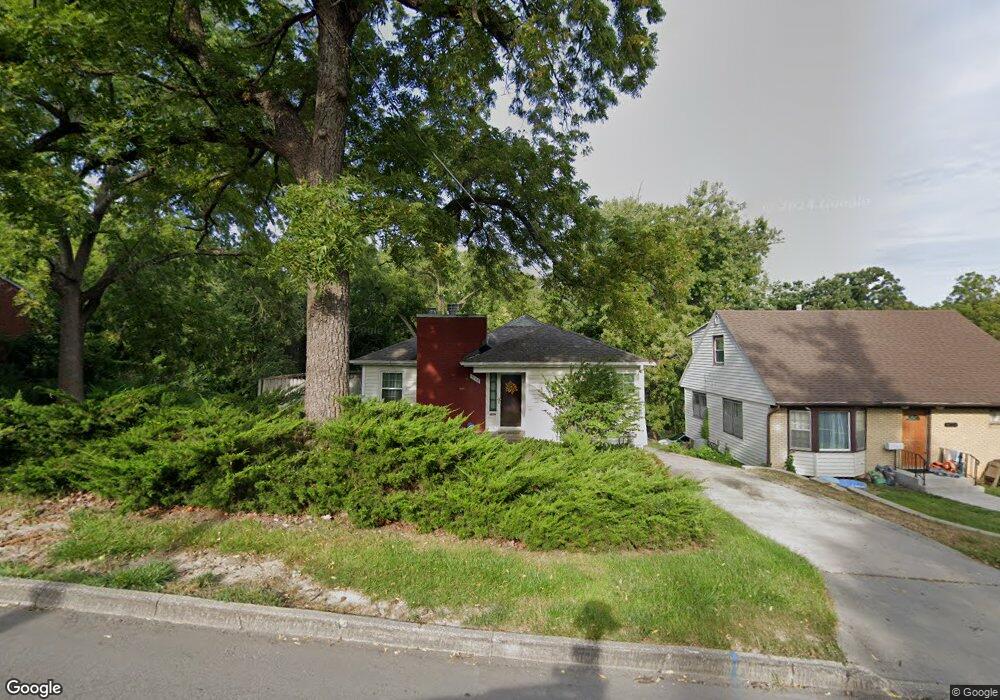 3108 30th St, Des Moines, IA 50310 - photo 1