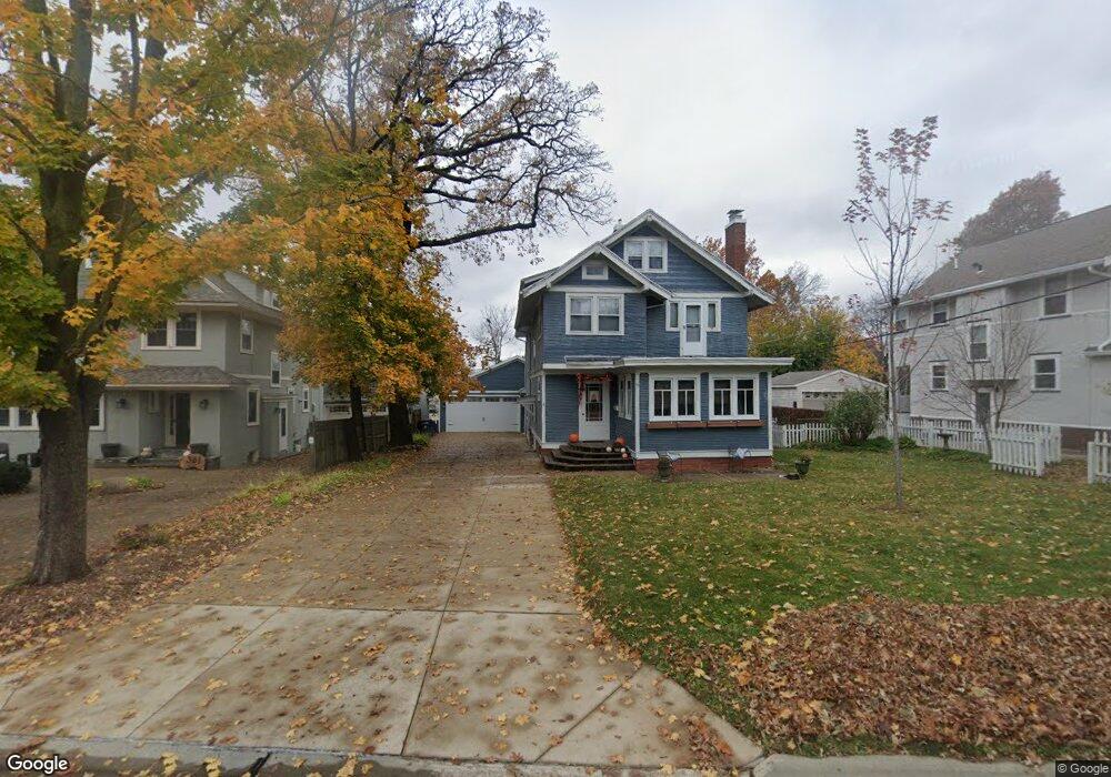 359 Garden Dr SE, Cedar Rapids, IA 52403 - photo 1