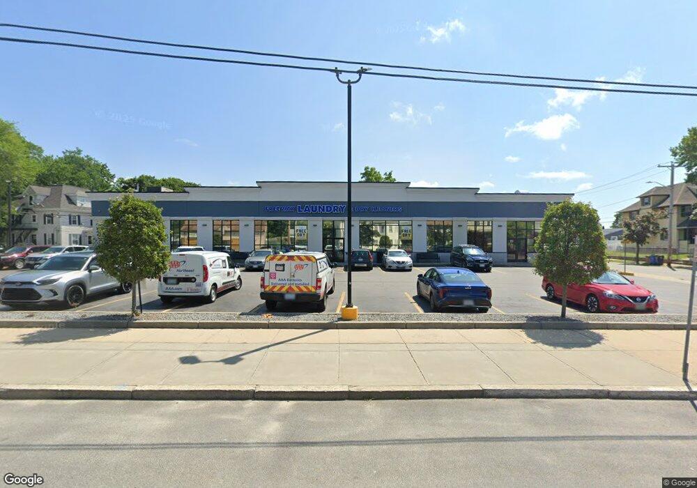 1054 Narragansett Blvd, Cranston, RI 02905 - photo 1