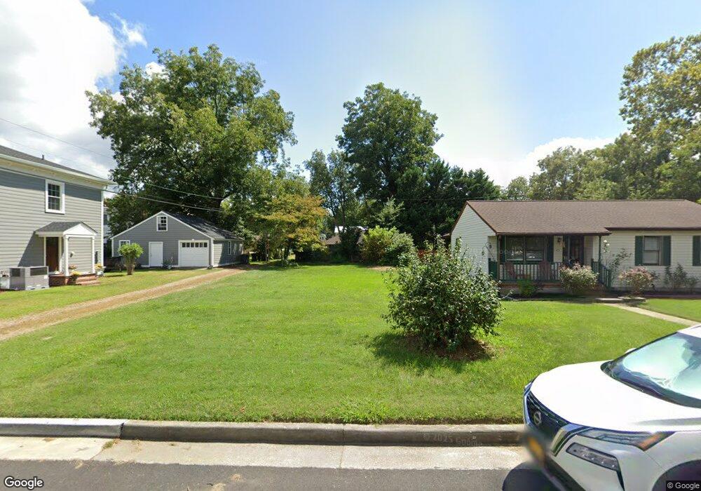 426 4th St, West Point, VA 23181 - photo 1