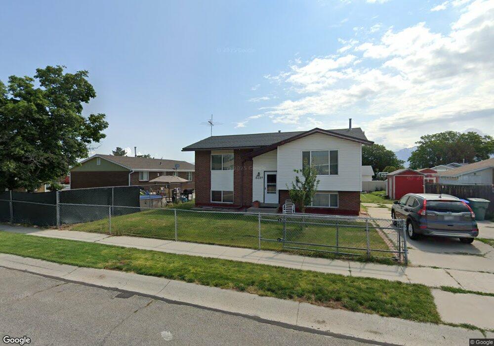 8689 S 3720 W, West Jordan, UT 84088 - photo 1