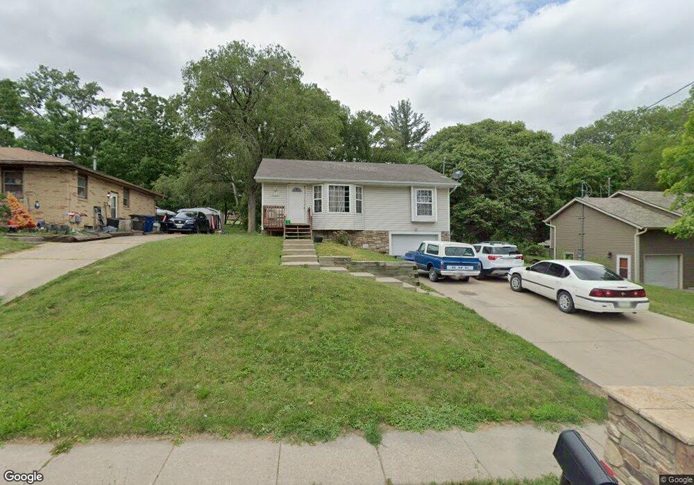 614 E Watrous Ave, Des Moines, IA 50315 - photo 1