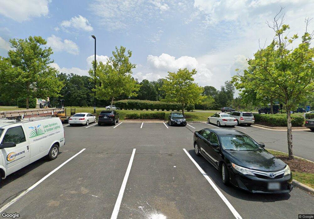 25030 Riding Plaza, Chantilly, VA 20152 - photo 1