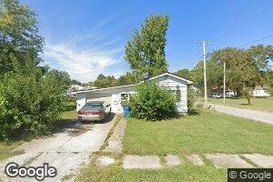 509 E Main St, Christopher, IL 62822