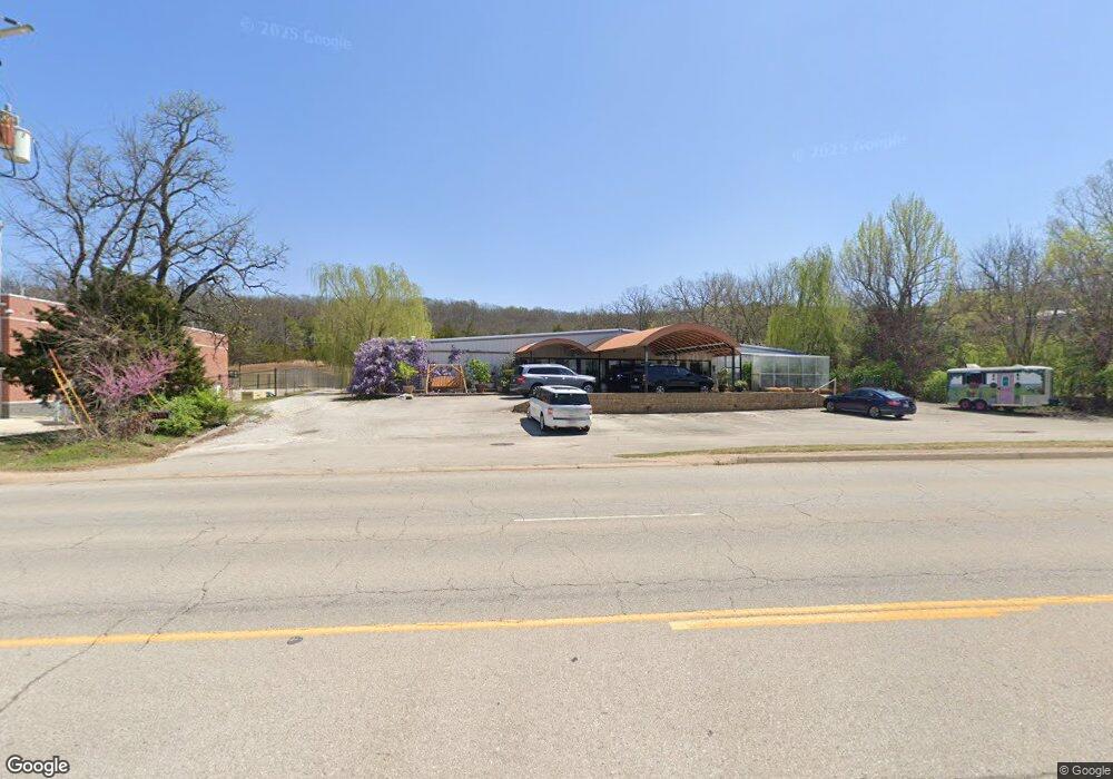 2262 S School Ave, Fayetteville, AR 72701 - photo 1