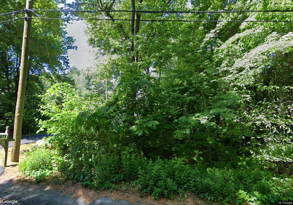 671 Blackstone St, Uxbridge, MA 01569 - photo 1