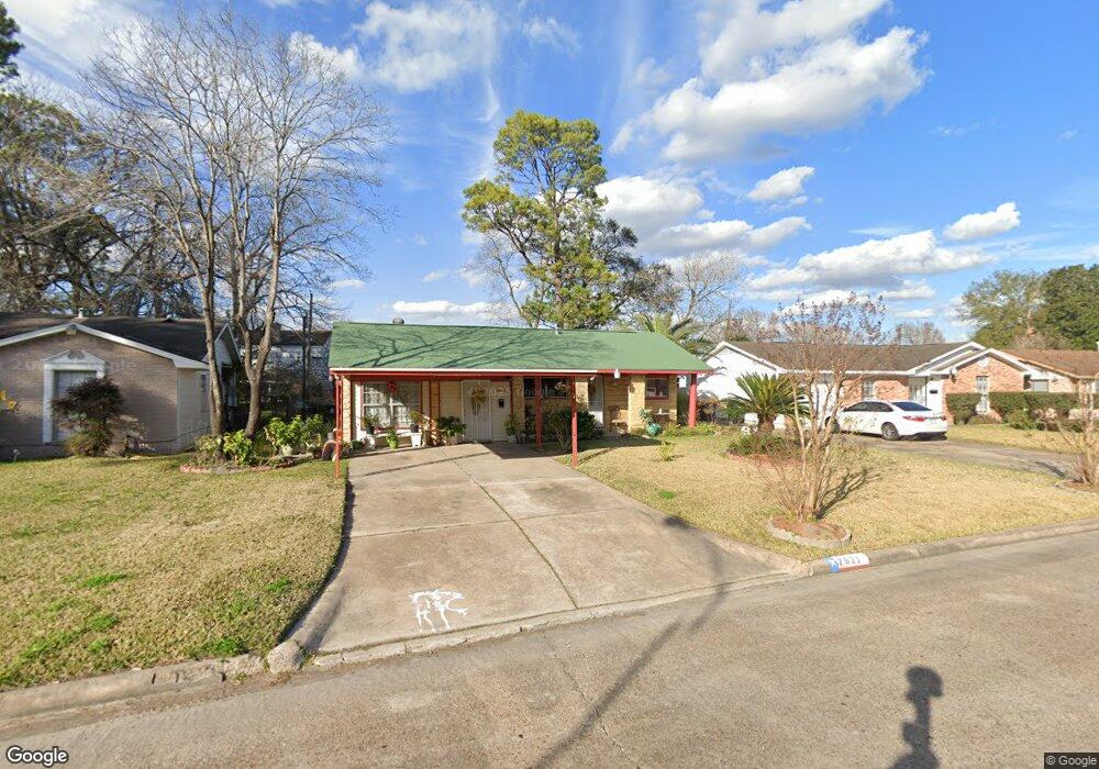 7621 Langley Rd, Houston, TX 77016 - photo 1