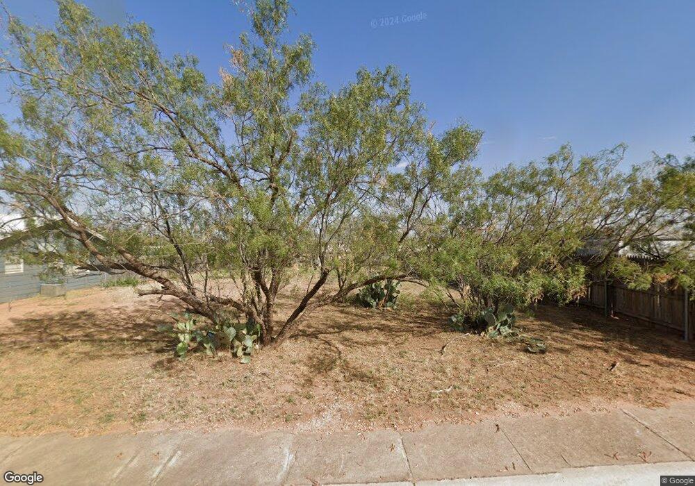 1215`` Pickens Ave, Big Spring, TX 79720 - photo 1