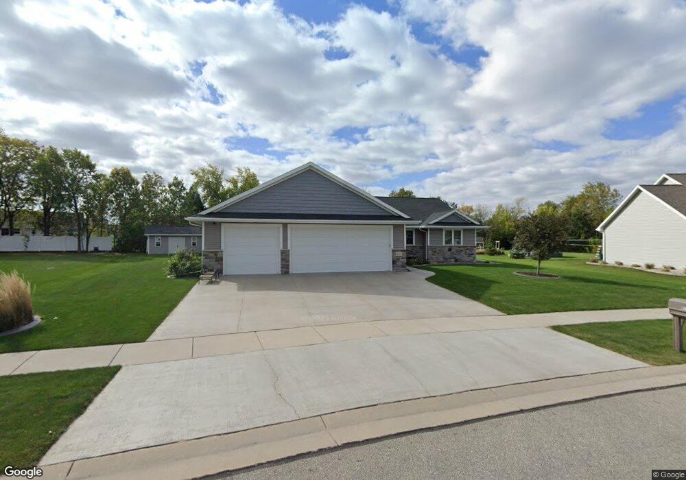 W5741 Mase Ct, Appleton, WI 54915 - photo 1