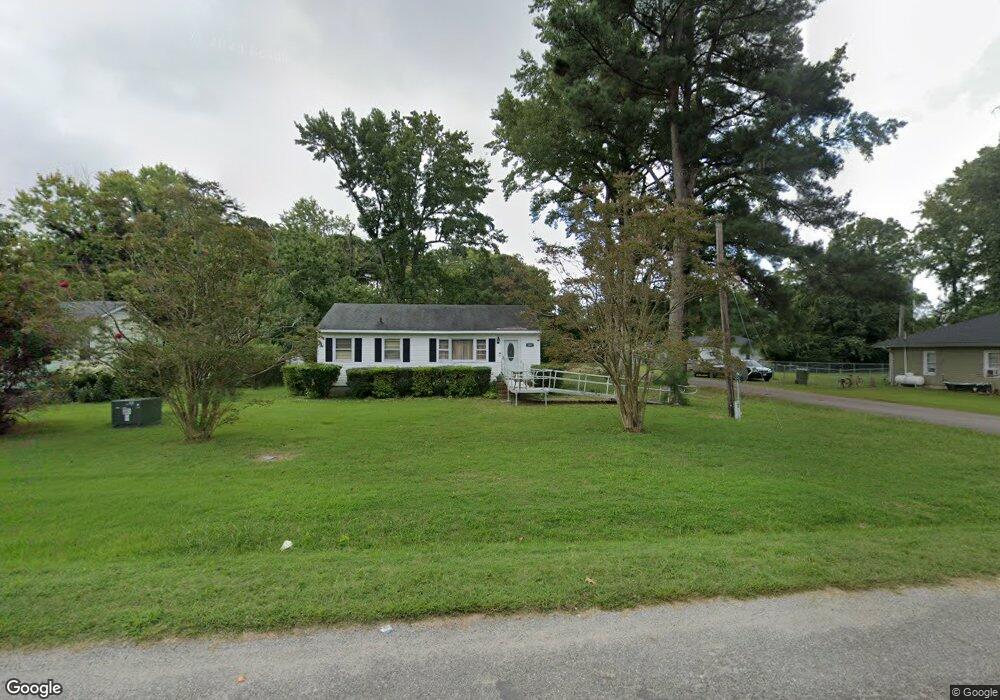 230 W Magnolia Ave, West Point, VA 23181 - photo 1