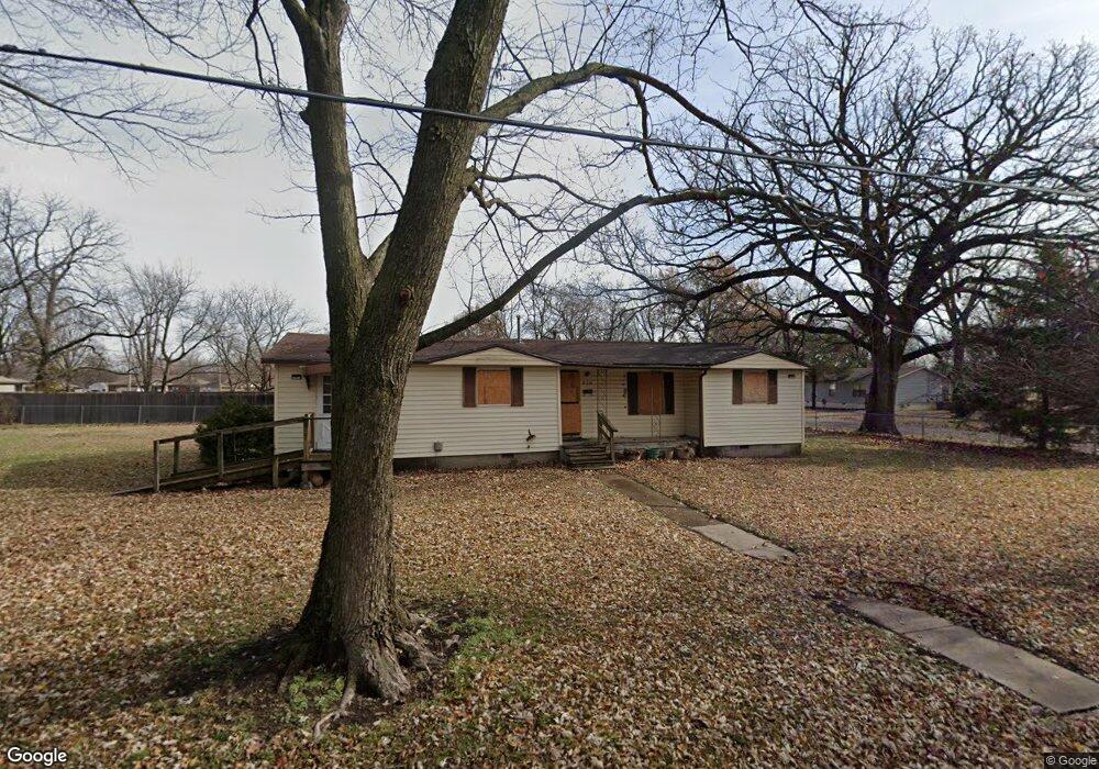 928 S 14th St, Parsons, KS 67357 - photo 1