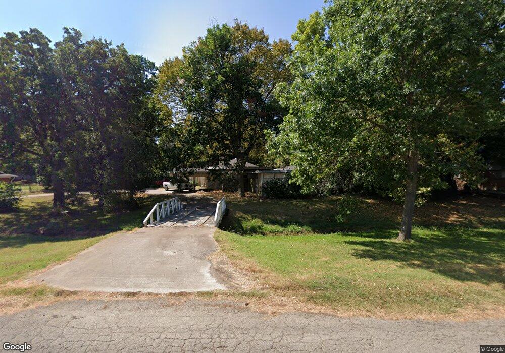 1308 E 9th St, Bonham, TX 75418 - photo 1