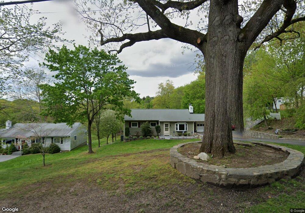 76 Stephen Dr, Pleasantville, NY 10570 - photo 1