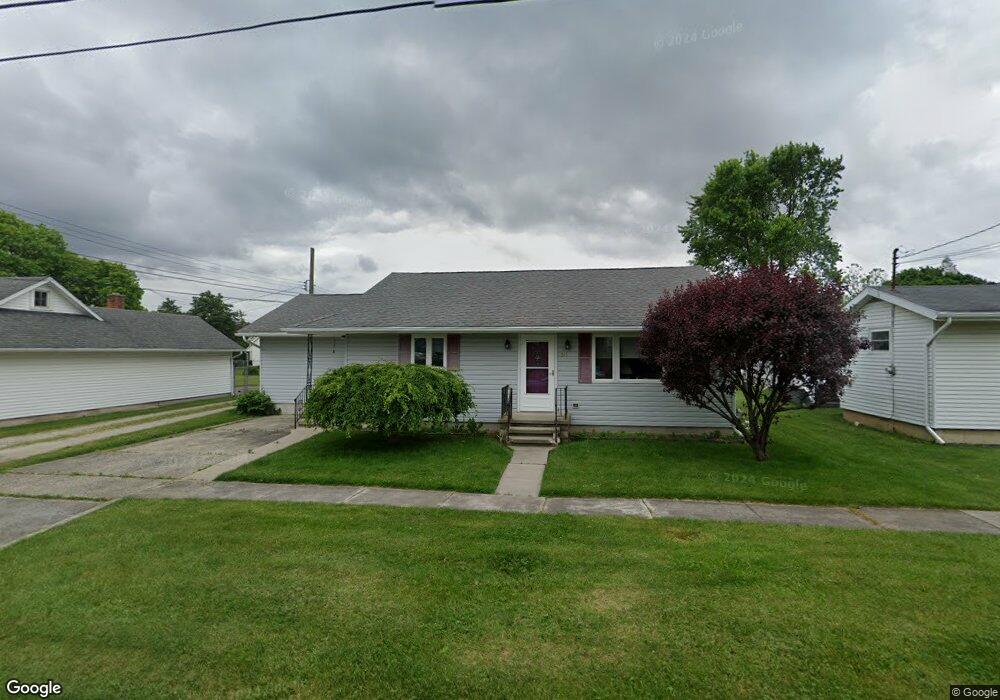 511 North St, Woodville, OH 43469 - photo 1