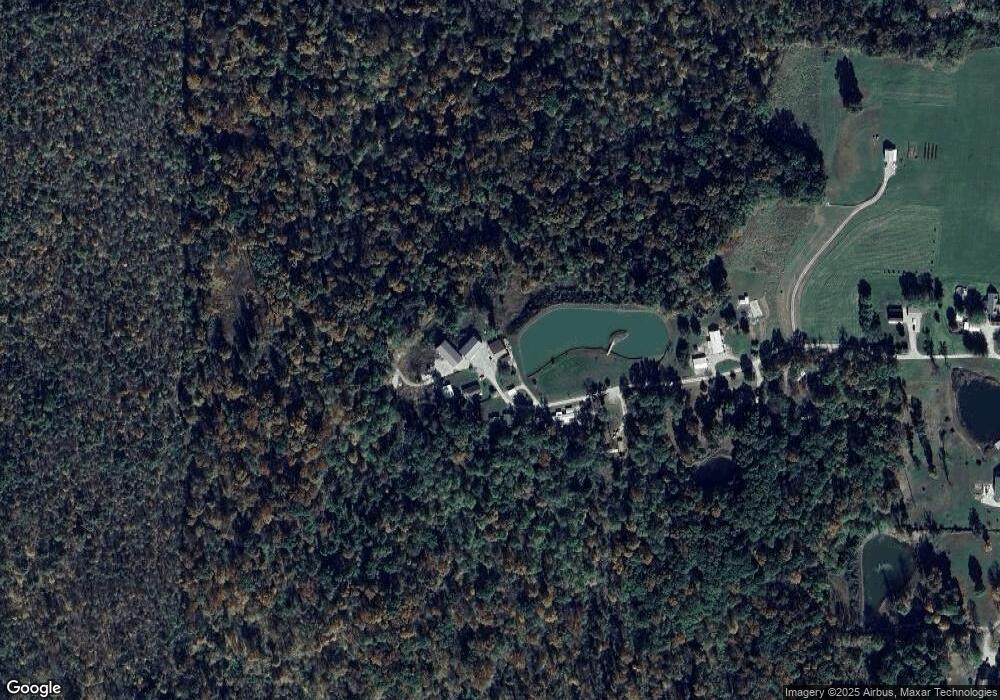 10669 E Arrowhead Dr, Bloomfield, IN 47424 - photo 1