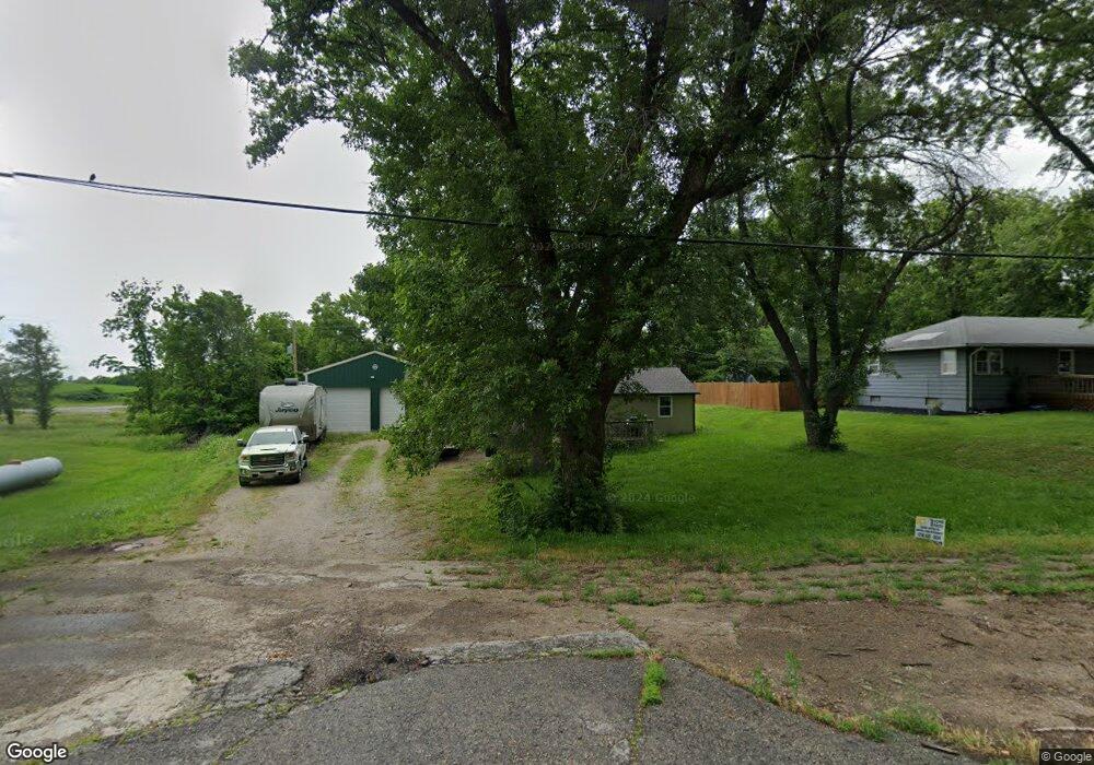 114 W 4th St, Hoyt, KS 66440 - photo 1