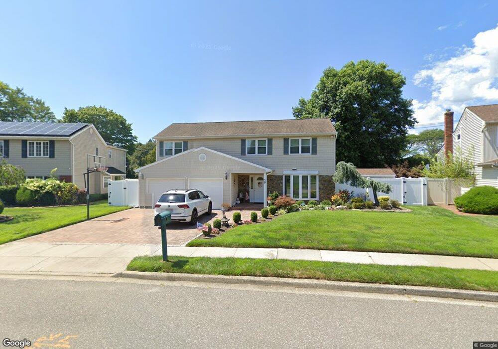 15 Jacob Rd, Plainview, NY 11803 - photo 1