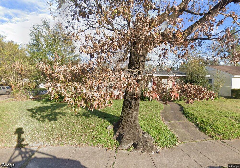 4714 Ella Blvd, Houston, TX 77018 - photo 1