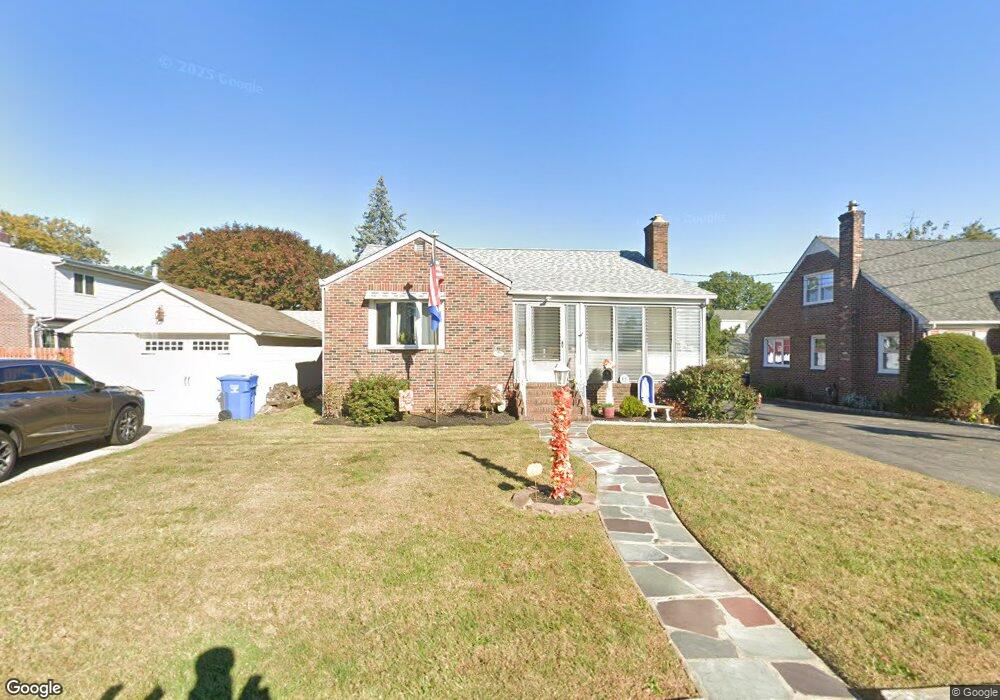 154 Downing St, Woodbridge, NJ 07095 - photo 1