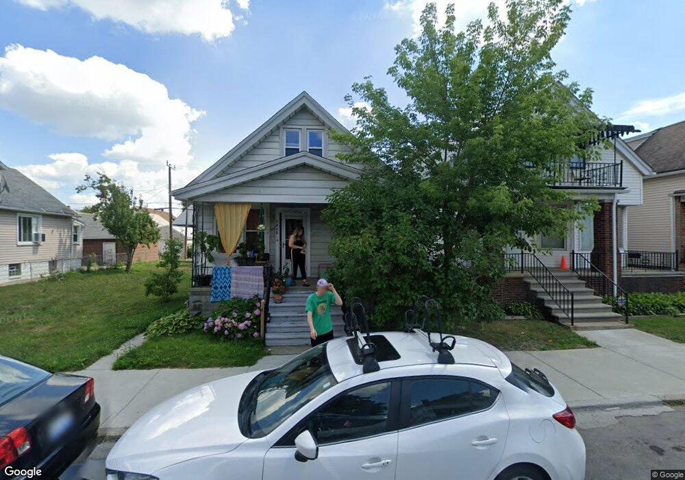 2406 Commor St, HamtraMcK, MI 48212 - photo 1