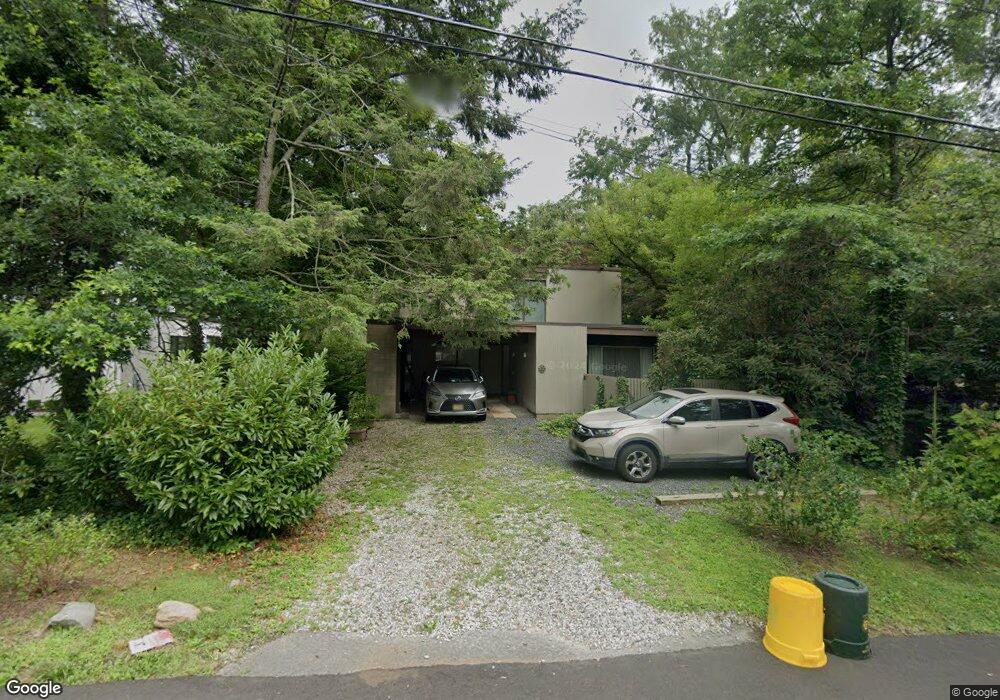 50 Wheatsheaf Ln, Princeton, NJ 08540 - photo 1