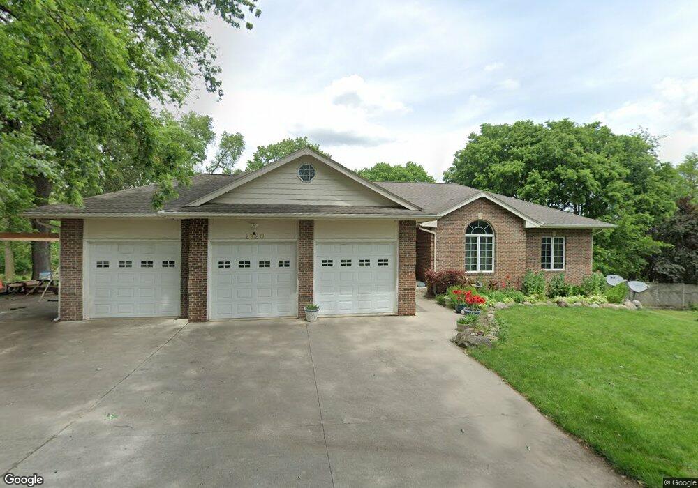 2920 E Sheridan Ave, Des Moines, IA 50317 - photo 1