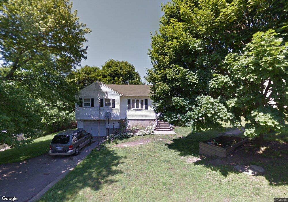 113 Tucker Ave, Oakville, CT 06779 - photo 1