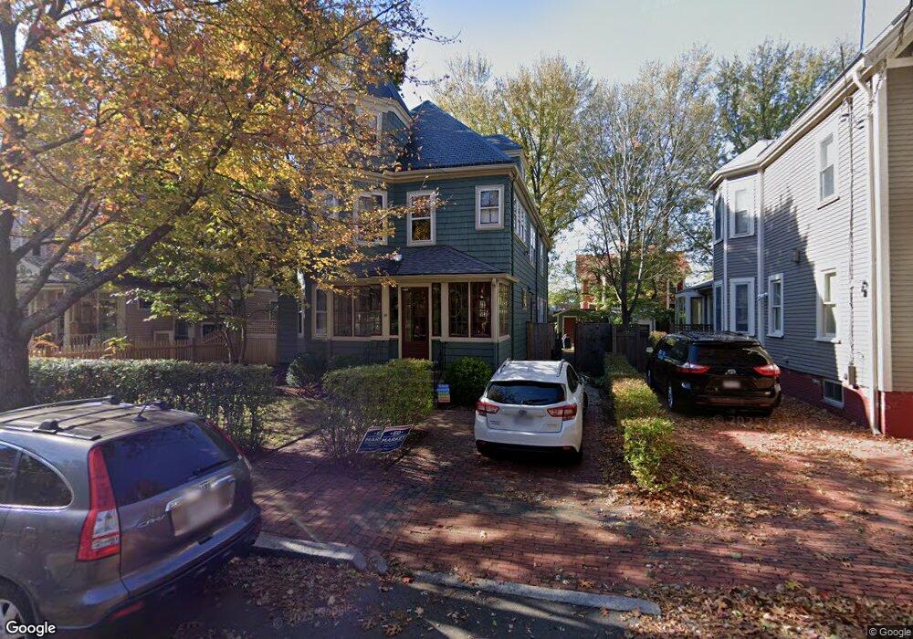 26 Fairfield St, Cambridge, MA 02140 - photo 1