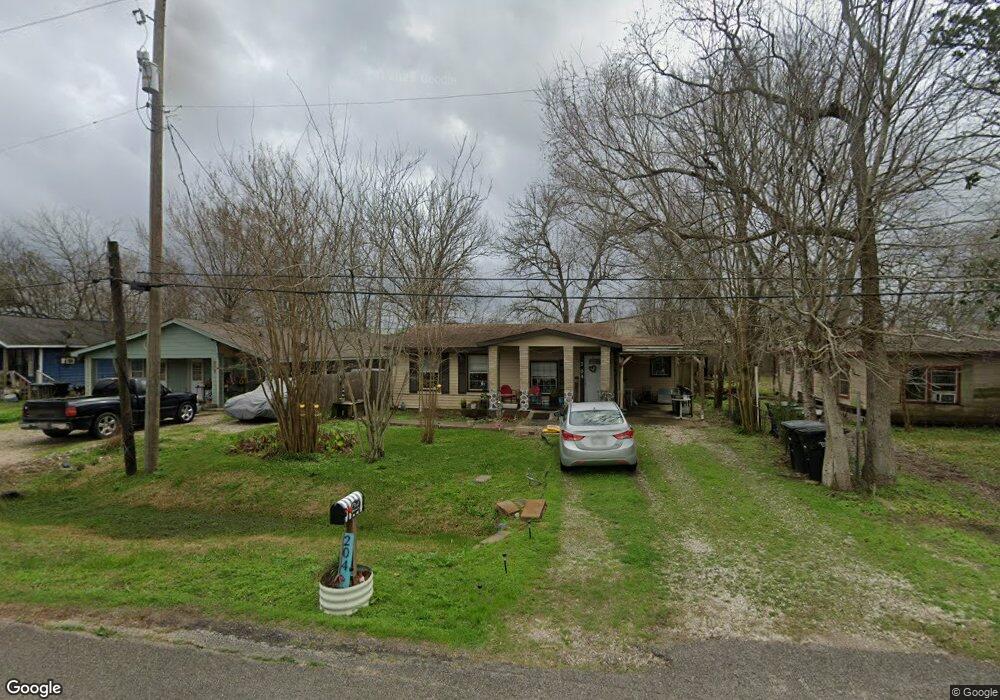 204 Lulac St, Alvin, TX 77511 - photo 1