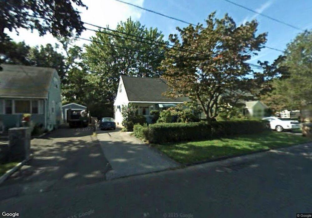 83 Holcomb Ave, Stamford, CT 06906 - photo 1