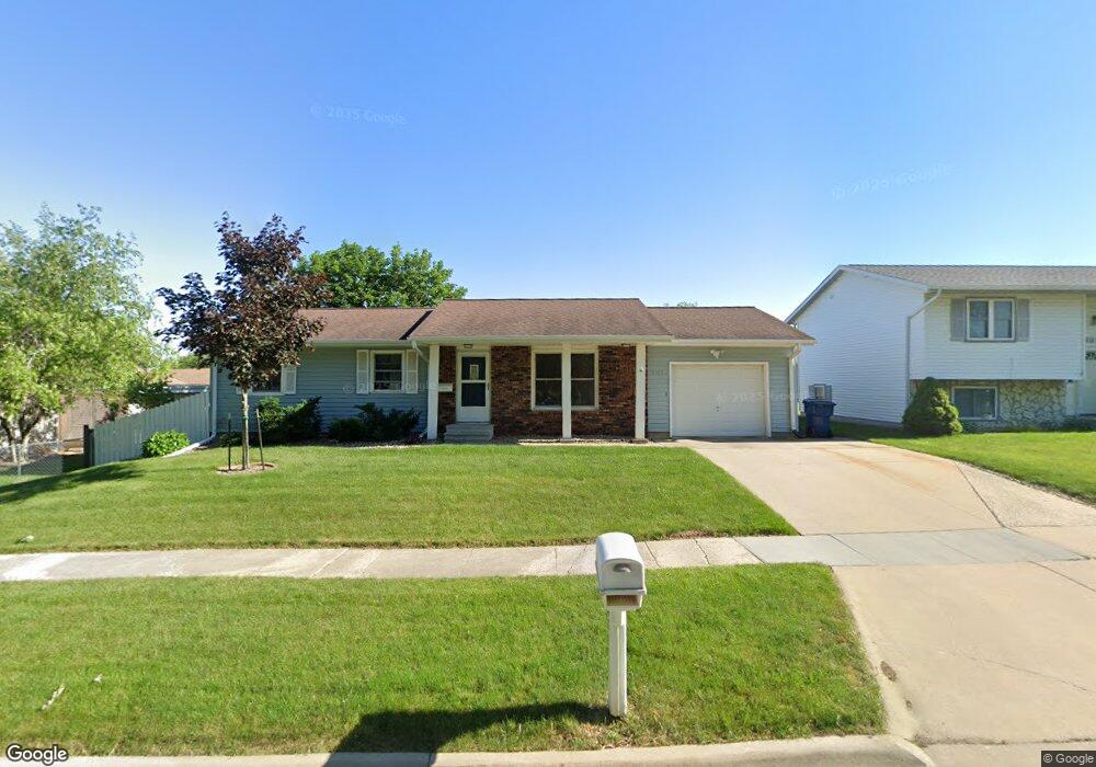 3917 Del Matro Rd, Waterloo, IA 50701 - photo 1