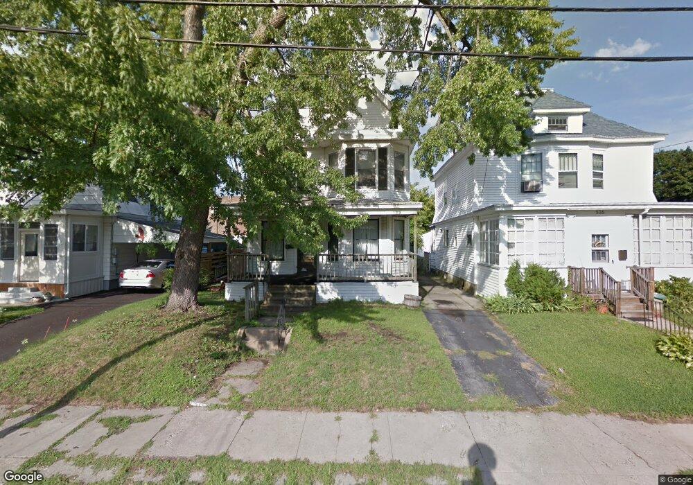 529 Thompson St, Schenectady, NY 12306 - photo 1