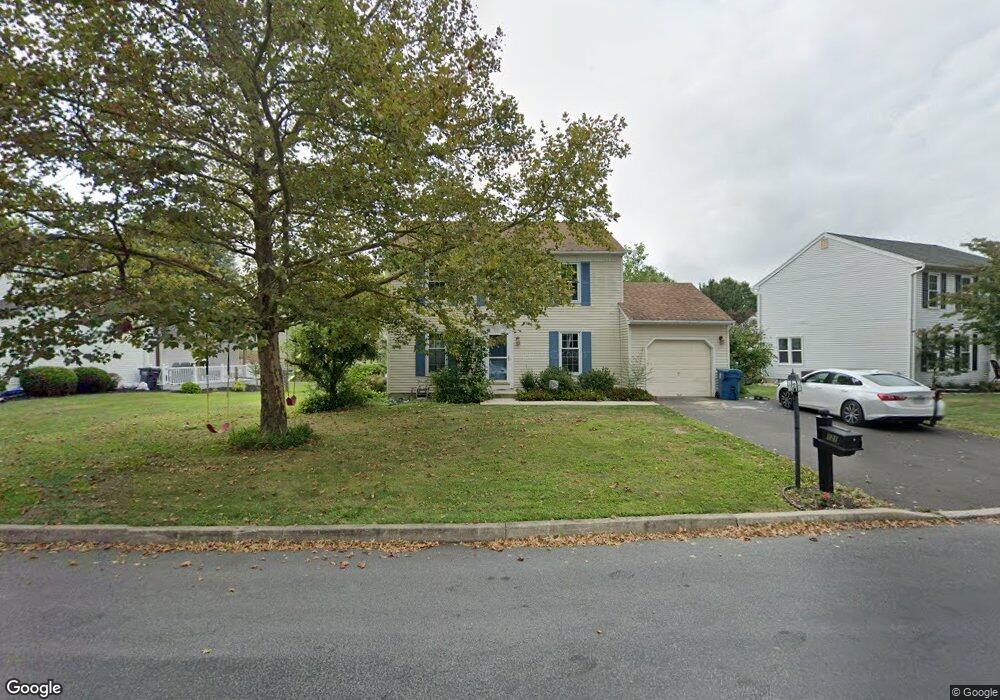 121 Abbey Dr, Royersford, PA 19468 - photo 1