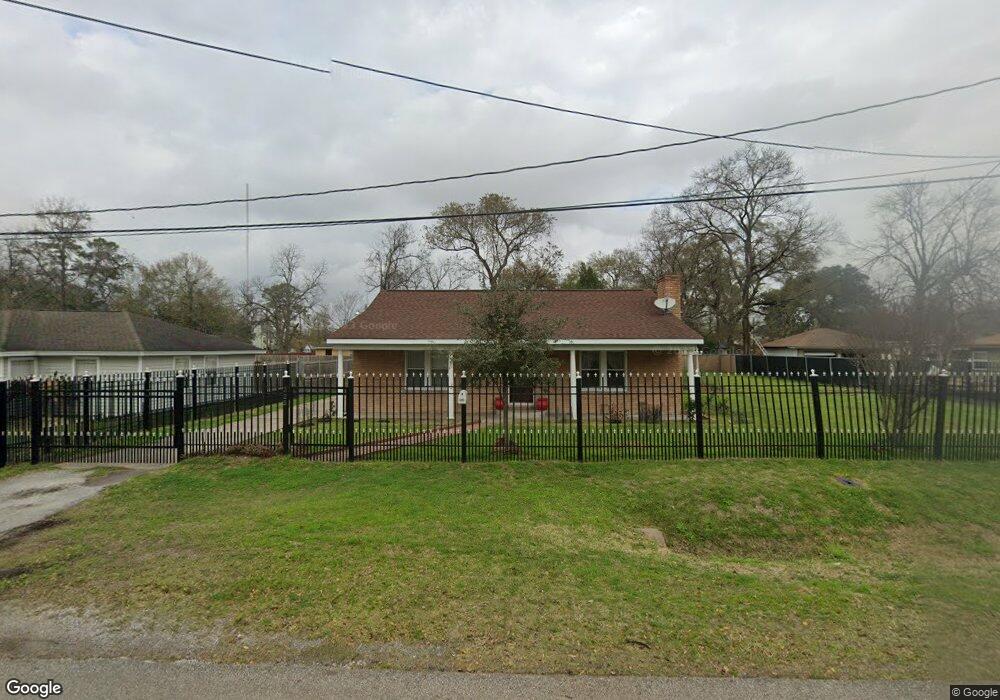 225 Dorchester St, Houston, TX 77022 - photo 1