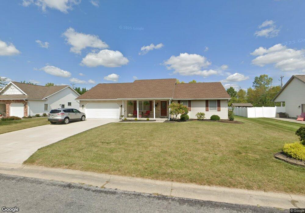 5674 Clover Ridge Dr, Lima, OH 45807 - photo 1