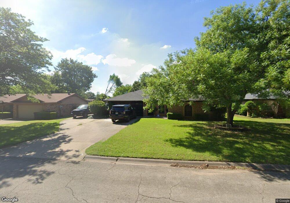 1011 Princeton Place, Cleburne, TX 76033 - photo 1