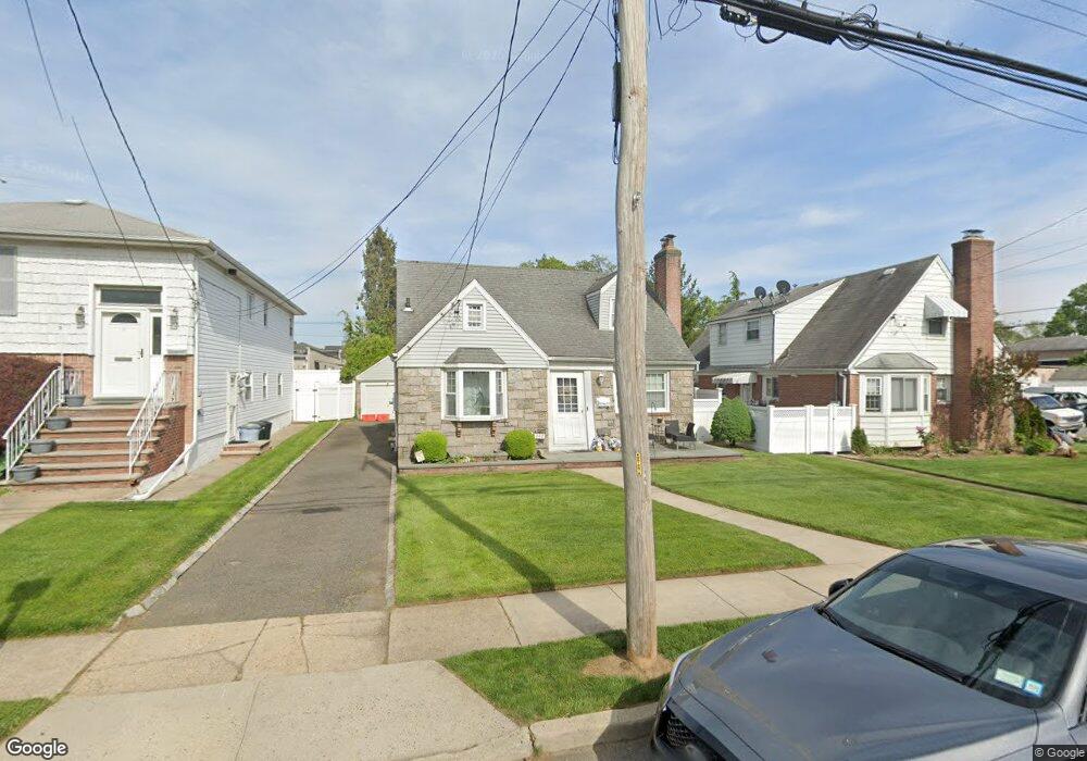 162 Euston Rd S, Garden City, NY 11530 - photo 1