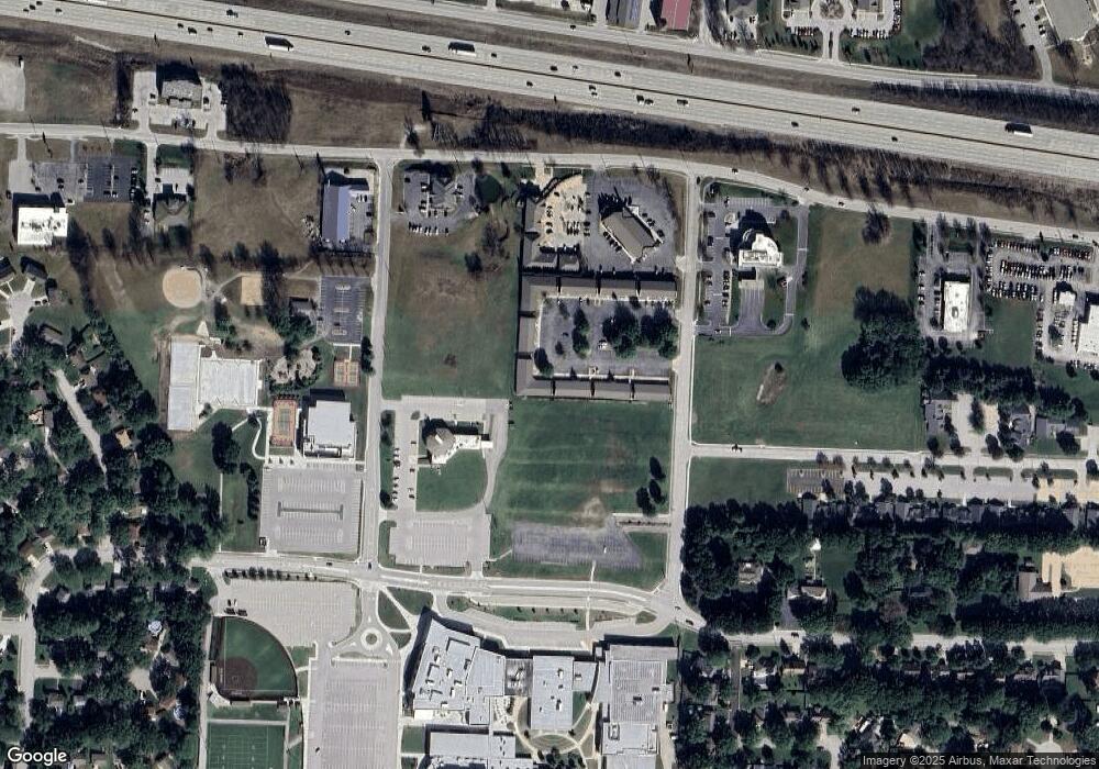 1930 NW Copper Oaks Cir, Blue Springs, MO 64015 - photo 1