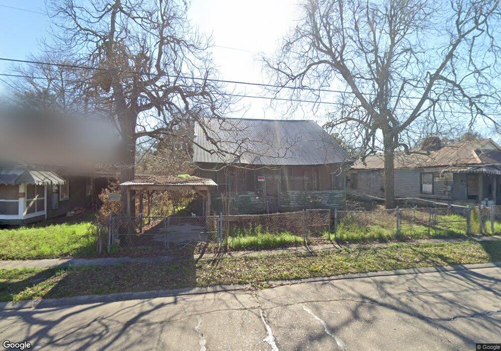 606 E Pershing St, New Iberia, LA 70560 - photo 1
