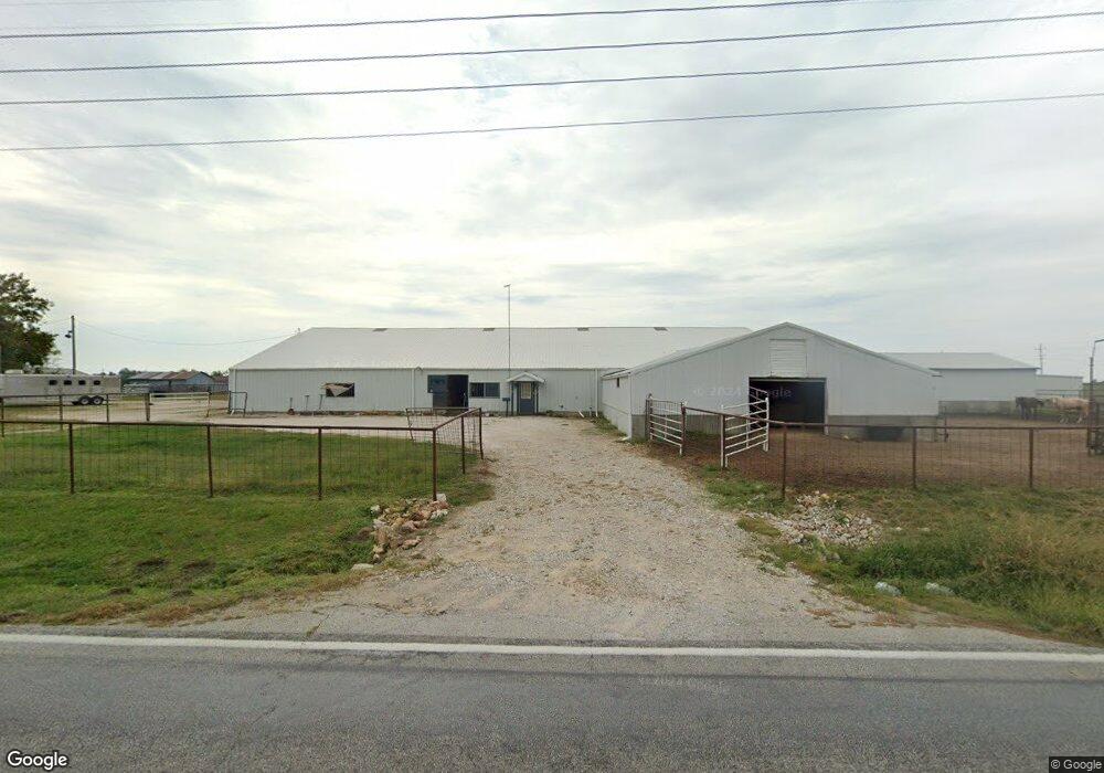 992 Highway 32, Bolivar, MO 65613 - photo 1