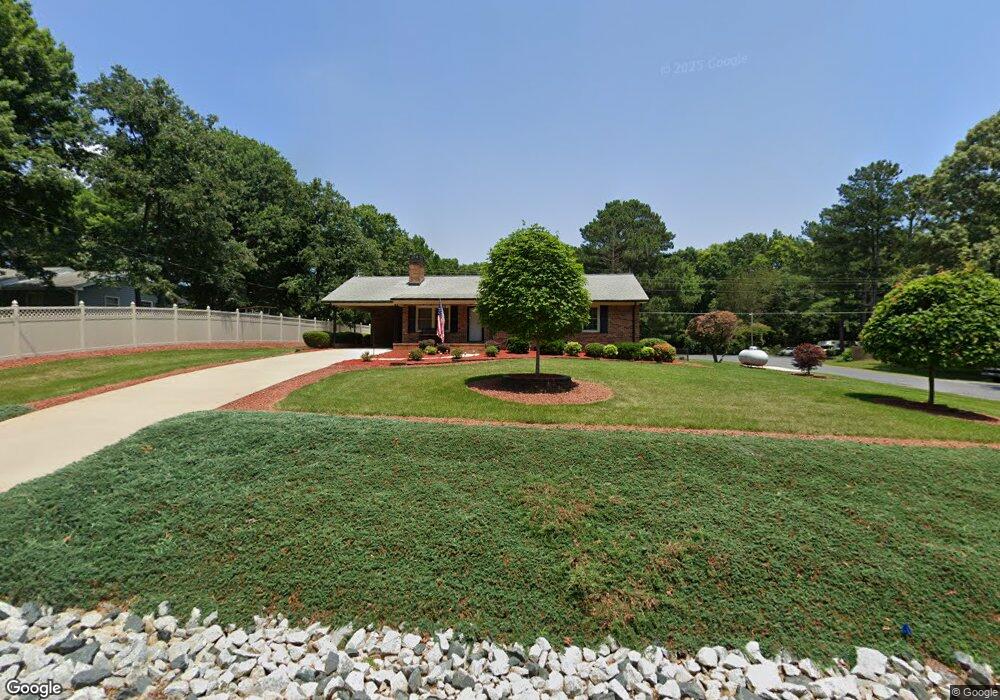 2010 Hopewell Friends Rd, Asheboro, NC 27205 - photo 1