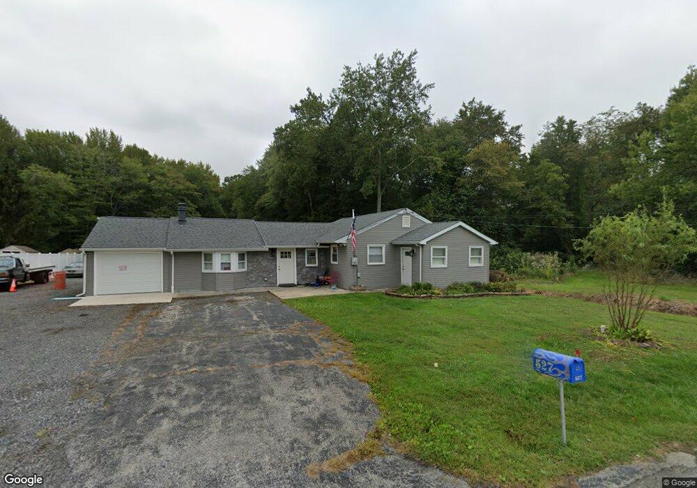 527 Mansion House Rd, Bear, DE 19701 - photo 1