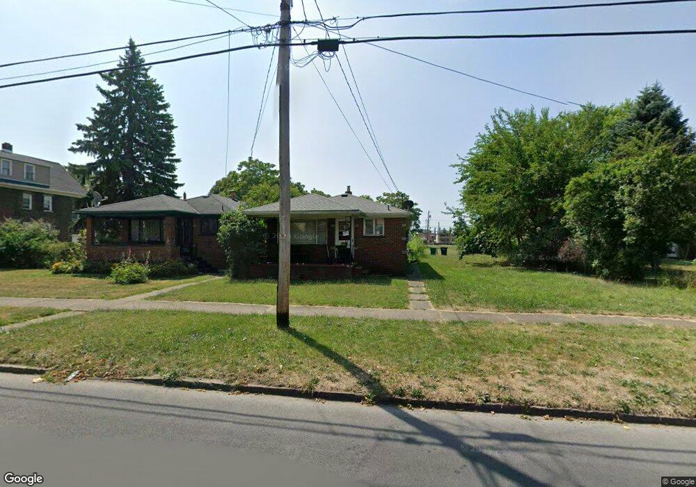 2553 Falls St, Niagara Falls, NY 14303 - photo 1