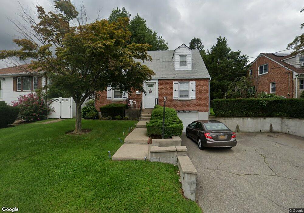 136 Roundhill Dr, Yonkers, NY 10710 - photo 1
