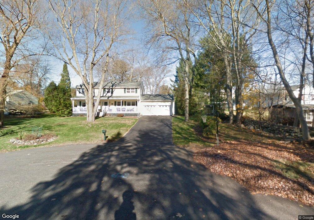 49 Yorktown Cir, Trumbull, CT 06611 - photo 1